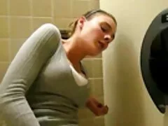グループセックスで教えるのは難しいです。 女子 が 見る av