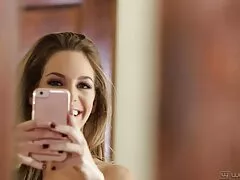金髪、ブルネット悪いでベッド 女 用 の エロ 動画