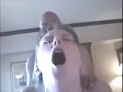 ローラは彼女の口の中にタップを入れるのが好きです av 動画 女子 向け