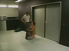 自然の中で引退した可愛い女の子 女子 用 h 動画
