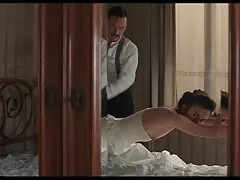 ビーチの美しさでリラックスして、部屋の中でクソしてください。 女の子 動画 h